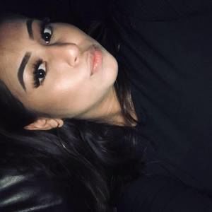 Meet your Posher, Fatima